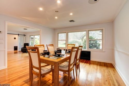 62 Cooper Rd, Parsippany NJ 07834-3419 exterior