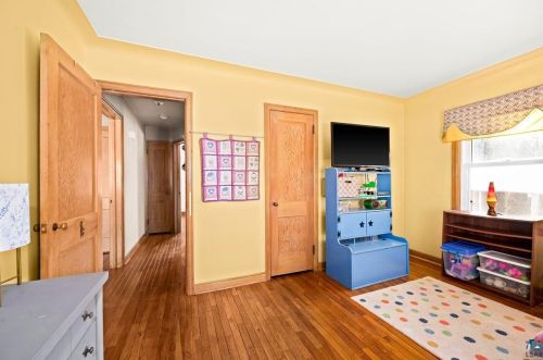 1524 Anderson Rd, Duluth MN 55811-5424 exterior