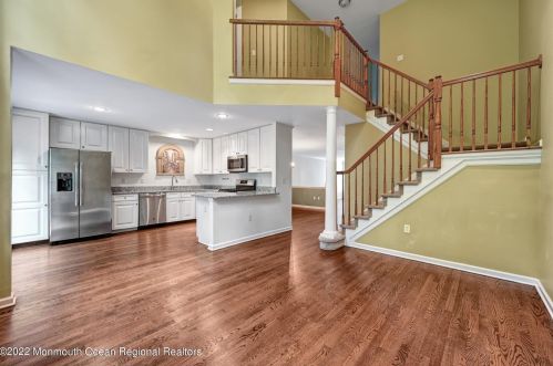 77 Ironwood Ct, Middletown NJ 07748-1917 exterior