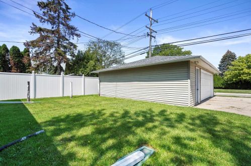 4800 Layton Ave, Milwaukee WI  53220-4144 exterior