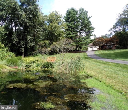 217 Vly Rd, Media PA 19063-5616 exterior