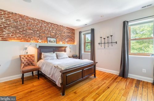 1245 Independence Ave, Washington DC 20003-2302 exterior