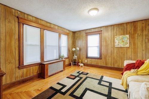 32 Monrovia St, Springfield MA 01104-3113 exterior