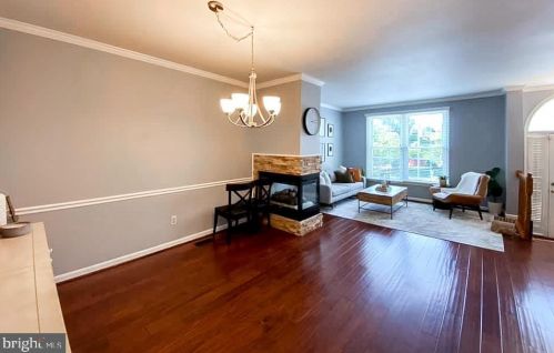 5817 Appleford Dr, Alexandria VA  22315-5625 exterior