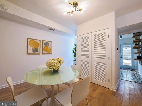 780 Lamont St, Washington DC  20010-1527 exterior