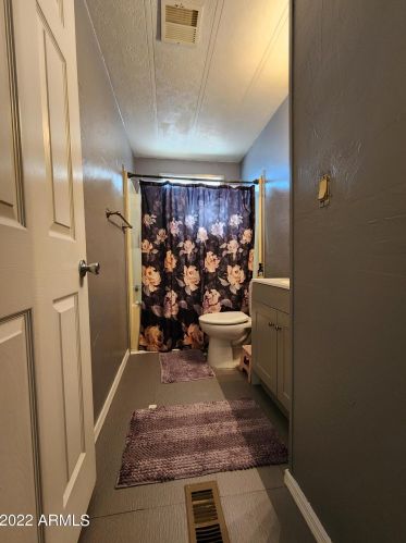 18214 2nd St, Phoenix AZ  85022-1006 exterior