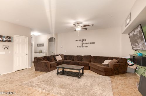 33712 26 Ave, Phoenix AZ 85085-5060 exterior