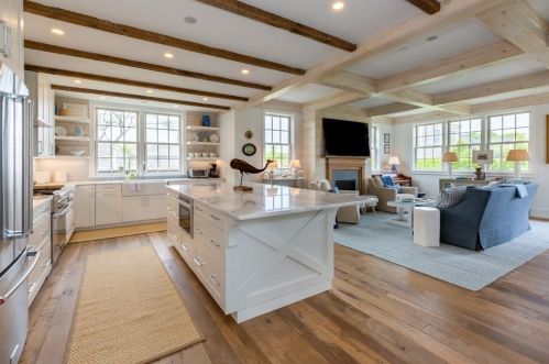 33 Vesper Ln, Nantucket MA  02554-2736 exterior