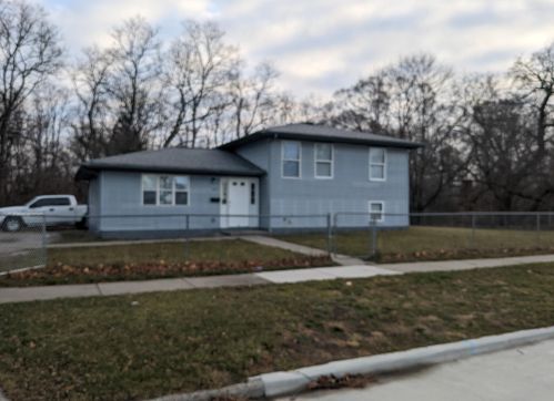 876 Cedar St, Meskegon, MI 49442-3273