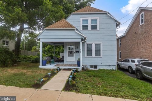 302 9th St, Chester, PA 19013-5940