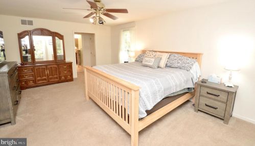 1 Bradford Dr, Southampton NJ  08088-8678 exterior