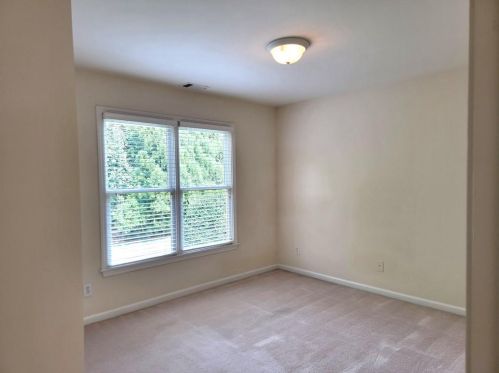 1080 Maycroft Knl, Lithonia GA 30078-7736 exterior