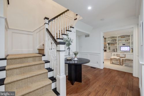 8701 Belmart Rd, Rockville MD  20854-1610 exterior