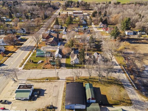 111 Clark St, Marion MI 49665-9268 exterior