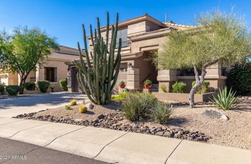 23002 52nd St, Phoenix AZ 85018-4402 exterior