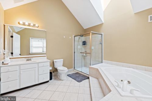 84 Old Mill Dr, Media PA 19063-6315 exterior