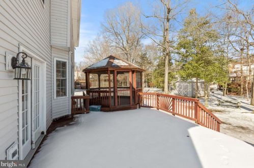 1719 Catherine Fran Dr, Accokeek MD 20607-3216 exterior