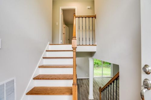 1821 Fayetteville Ct, Atlanta GA  30316-2910 exterior