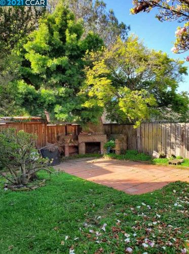 612 Curtis, Berkeley CA 94706-1421 exterior