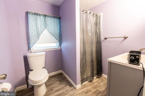 350 Maple Ave, Hanover PA  17331-5124 exterior