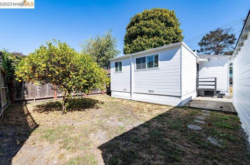 1630 Chestnut St, Berkeley CA 94702-1430 exterior