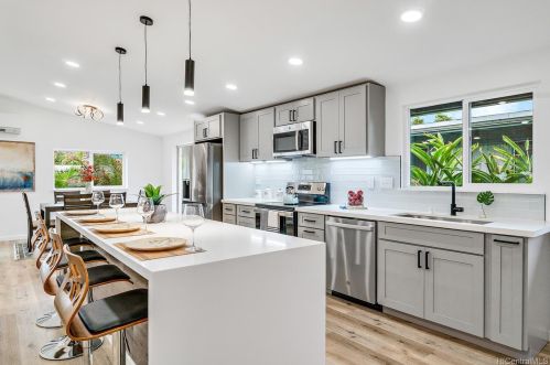 538 Kukuiula Loop, Honolulu, HI 96825-2407