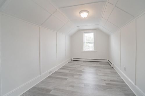 111 Hauxhurst Ave, Union City NJ 07086-6836 exterior