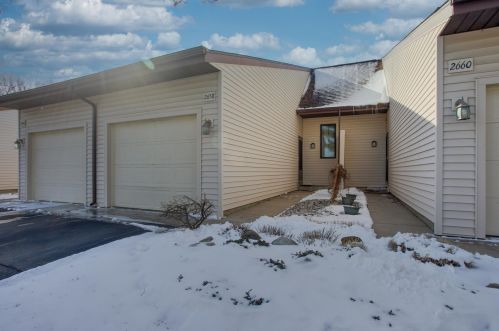 2658 Stonehaven Dr, Wyoming MI  49519-3186 exterior