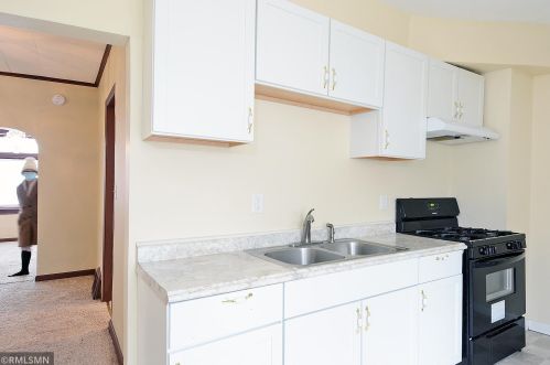 406 Edmund Ave, Saint Paul MN 55103-1605 exterior