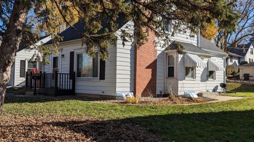 4617 Holt Ave, Milwaukee, WI 53219-4729