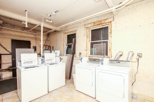 3124 Kimball Ave, Chicago IL  60618-6822 exterior