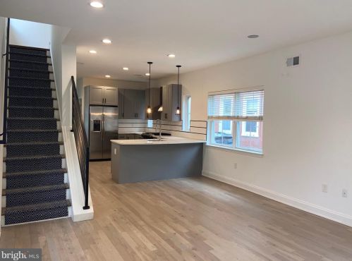 661 Johnson St, Philadelphia, PA 19144-3705