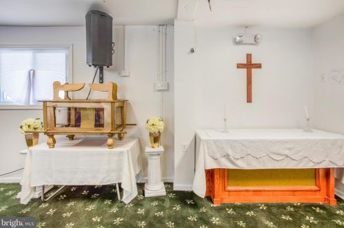 4510 Brk St, Washington DC 20019-3424 exterior