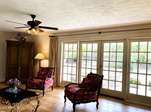 4721 Clarendon Ave, Phoenix AZ  85018-6015 exterior