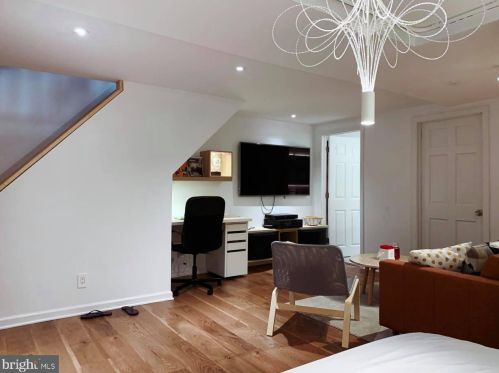 1811 29 St, Philadelphia PA 19132-3028 exterior