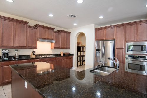 22611 39th Ter, Phoenix AZ  85050-5407 exterior