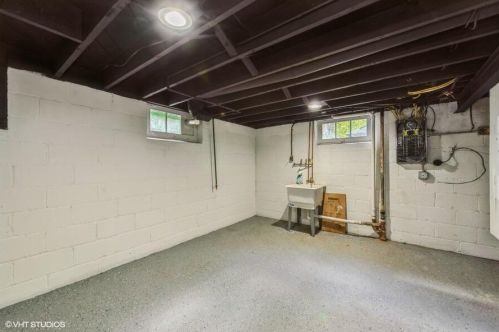 4187 22nd St, Milwaukee WI  53209-6735 exterior