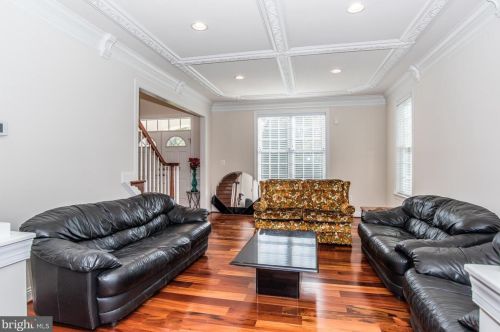 8106 Ashton St, Alexandria VA 22309-1345 exterior