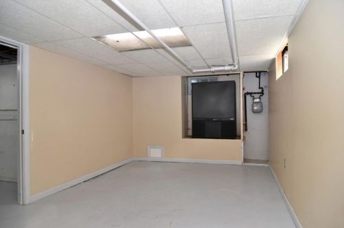 41 Lennon St, Providence RI 02908-1914 exterior