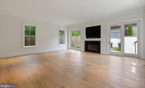 4929 Sherier Pl, Washington DC  20016-3319 exterior