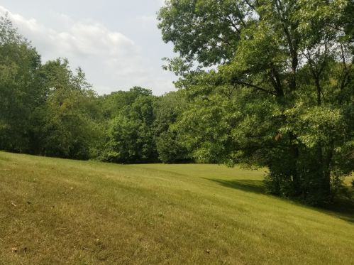 7817 Vly Hl Rd, Bull Valley IL 60098-7885 exterior