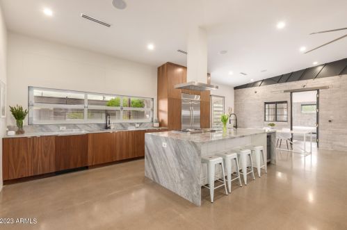 642 Coolidge St, Phoenix, AZ 85013-2719