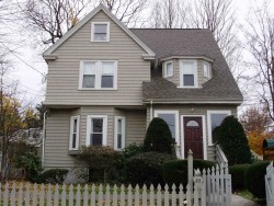 32 Arlington St, Newton, MA 02458-2423