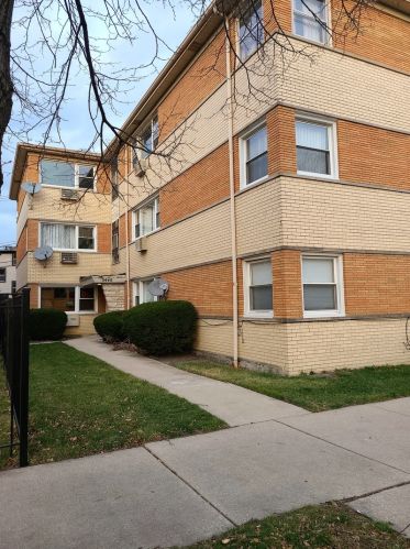 5440 Higgins Ave, Chicago, IL 60630-2155