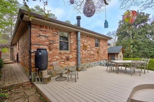 2476 Jefferson Ter, Atlanta GA  30344-2743 exterior