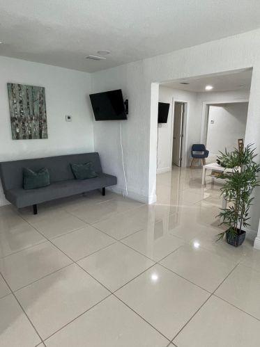 1510 Kirby St, Tampa FL 33614-3355 exterior