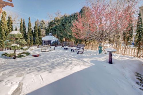 1206 Bayard Ave, Saint Paul MN 55116-1637 exterior