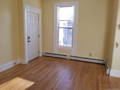 73 Prospect St, New Britain CT  06051-2524 exterior