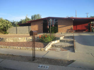 6842 Flamenco Dr, Tucson AZ  85710-1305 exterior
