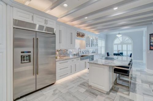 2819 Safe Hbr Dr, Tampa FL 33618-4538 exterior